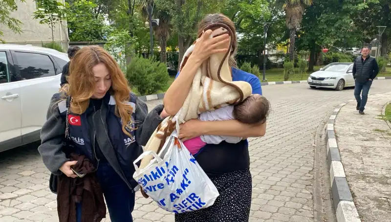 Evlerdeki Hırsızlıkların Arkasındaki Kadın Suçüstü Yakalandı