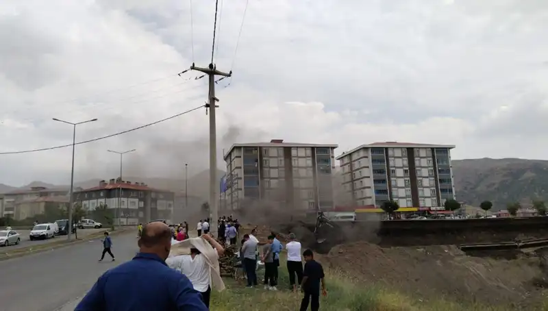 Bitlis'te Doğalgaz Hattında Patlama: Şok Edici Görüntüler Paylaşıldı