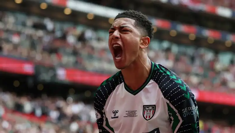 Jobe Bellingham Dortmund’a İmza Attı! Yeni Yıldızın Transferi Futbol Dünyasını Sarstı