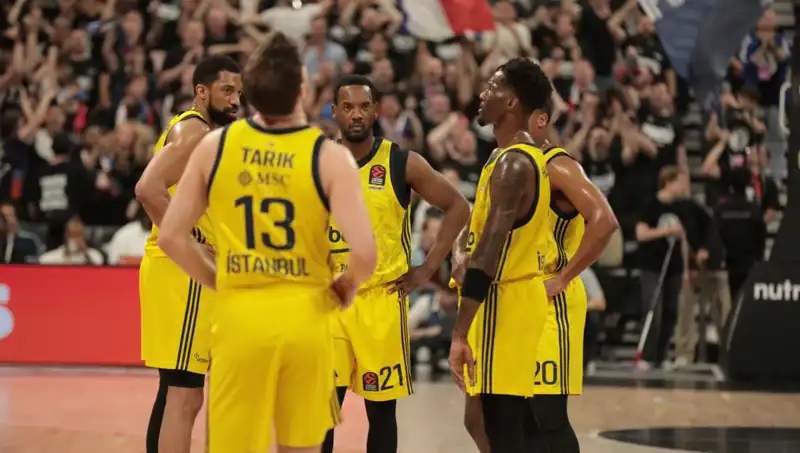 Fenerbahçe, Final Hedefiyle Panathinaikos'la Karşılaşıyor: Zorlu Bir Mücadele Bekleniyor!