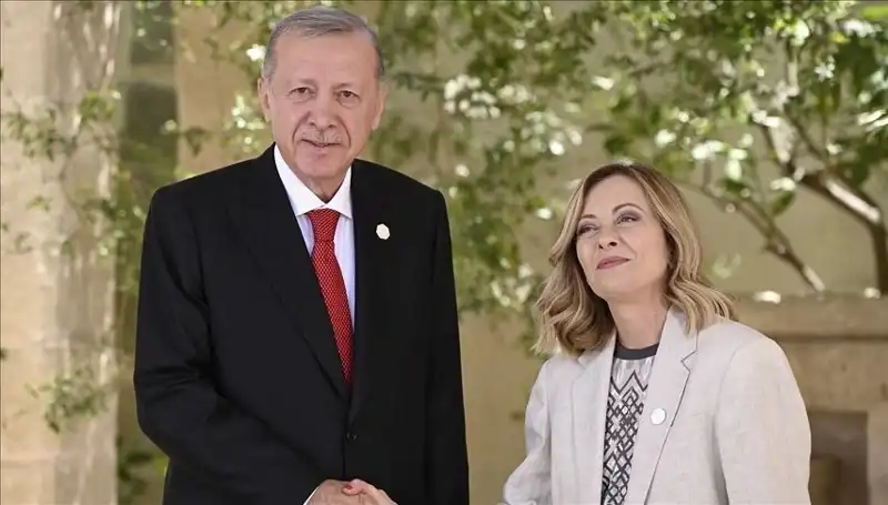 İstanbul'da Akdeniz Zirvesi: Erdoğan, İtalya ve Libya Başbakanlarıyla Buluşuyor