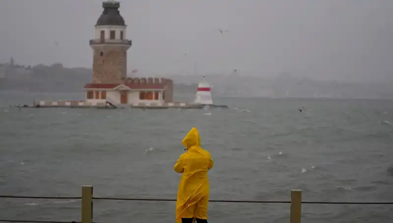 İstanbul'da Bahar Havası Sonlanıyor: Kış Geri Dönüyor
