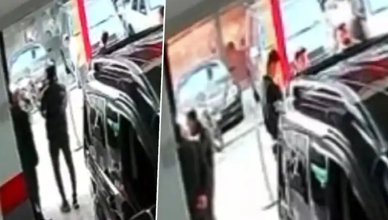 İstanbul'da Galeriye Yapılan El Yapımı Patlayıcı Saldırısı Gündemde