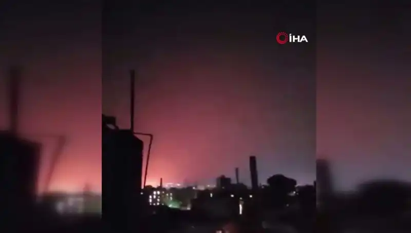 ABD, Yemen'in Sana Şehrini Vurdu: 12 Kişi Hayatını Kaybetti