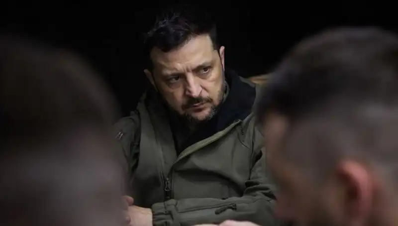 Ukrayna Lideri Zelenski'den NATO Açıklaması: "Nadir Element Anlaşmasında Yer Almıyoruz"