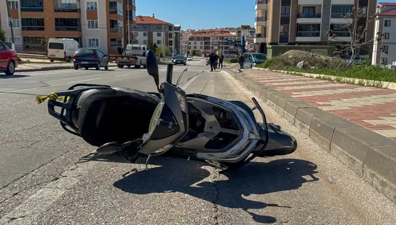 Uşak’ta Trafik Kazasında Motosikletli Genç Hayatını Kaybetti