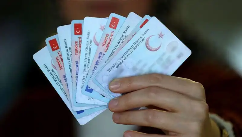 Türkiye'de Fahri Vatandaşlık: Kimler Alabilir, Avantajları ve Başvuru Süreci