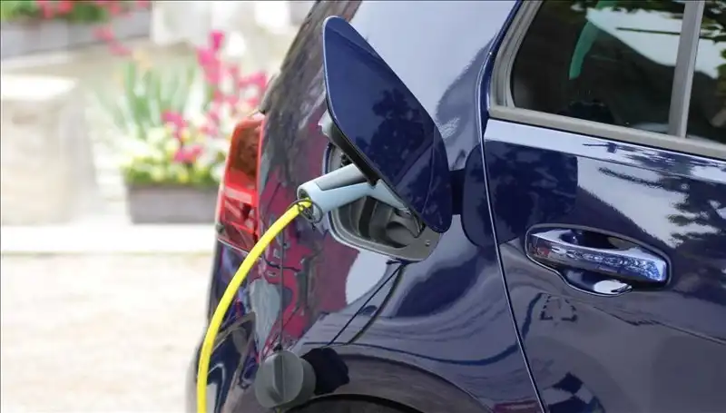Tesla'yı Geride Bırakan Yeni Elektrikli Araç: 1500 Kilometre Menzil İle Tanışın!