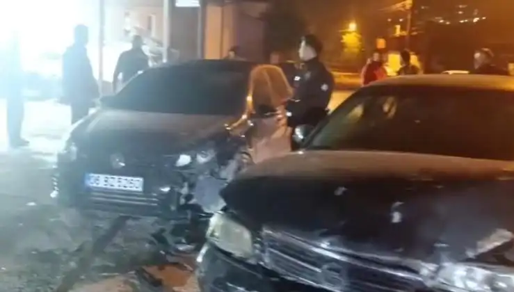 Çevirmeden Kaçarken Feci Kaza: Aracın İçindeki Gençler Hayatlarını Kaybetti
