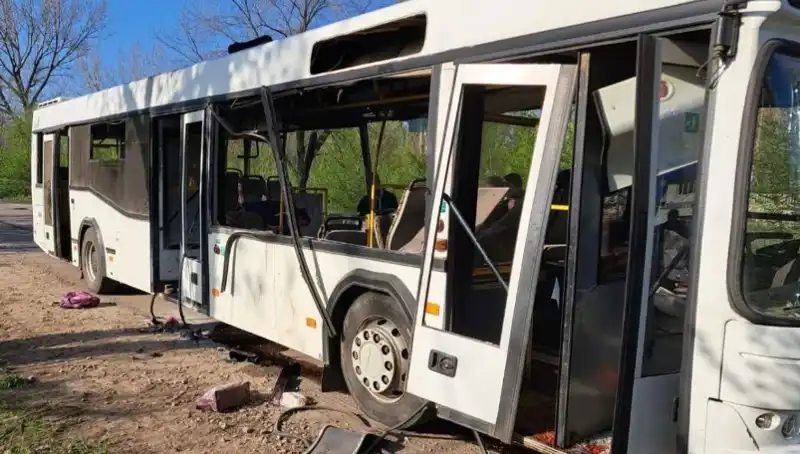 Rusya'nın İşçileri Taşıyan Otobüsüne Saldırı! 9 Kişi Hayatını Kaybetti