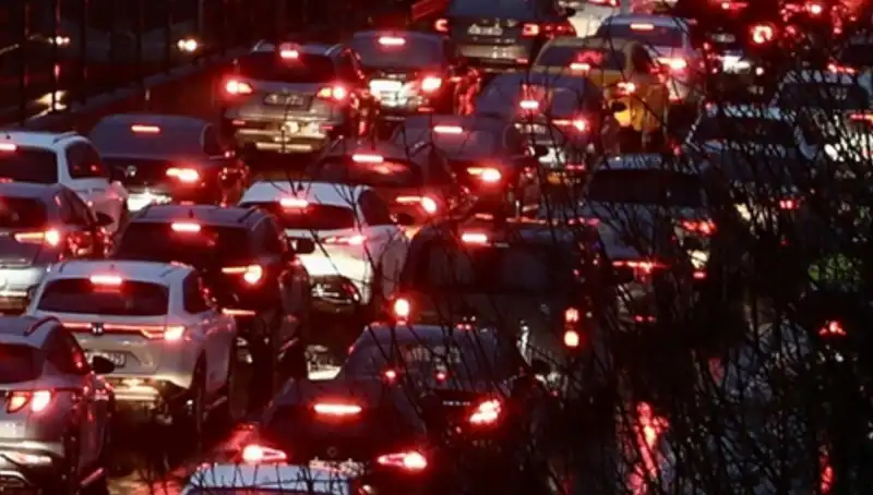 İstanbullulara Duyuru: Ankara Yolu 12 Saat Süreyle Trafiğe Kapanıyor!