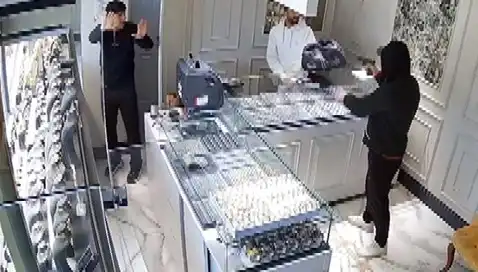 Bursa'da Kuyumcuya Soygun Girişiminde Korku Dolu Anlar Yaşandı