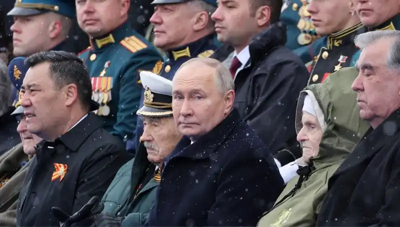 Rus Ordusu Genişliyor: Putin'den Flaş Askeri Çağrı ile Tarihi Adım