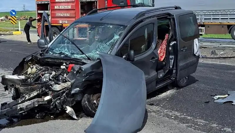 Ankara Yolunda Korkunç Bir Kaza: Üç Yaralı