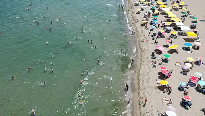 Saray'da Denize Girilmesi Yasağı: Yerel Halk ve Turistler Ne Düşünüyor?