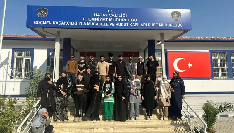 Minibüste 24 Göçmen Yakalandı: İnsan Kaçakçılığına Karşı Operasyonlar Artıyor