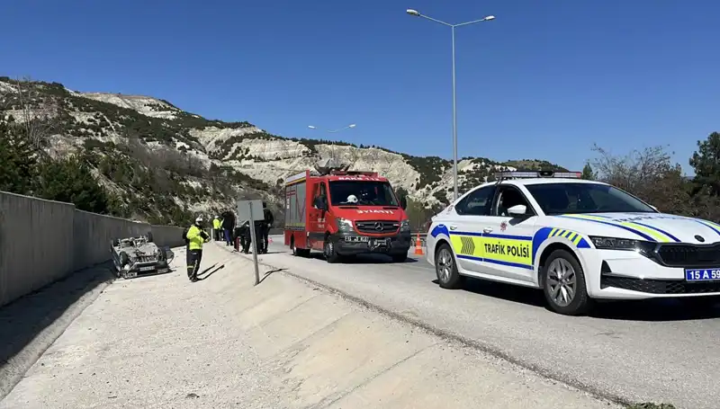 Burdur'da Feci Kaza: İki Çocuk da Yaralandı, Dört Yaralı Var