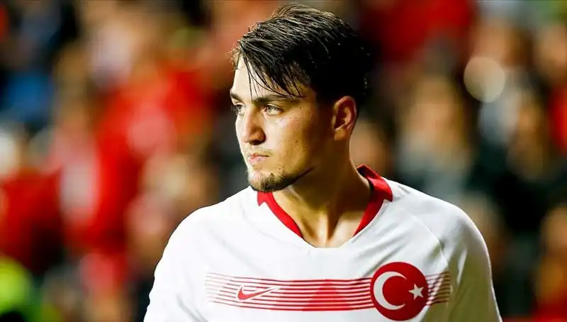 Beşiktaş'tan Çarpıcı Transfer Girişimi: Milli Futbolcudan Cevap Geldi!