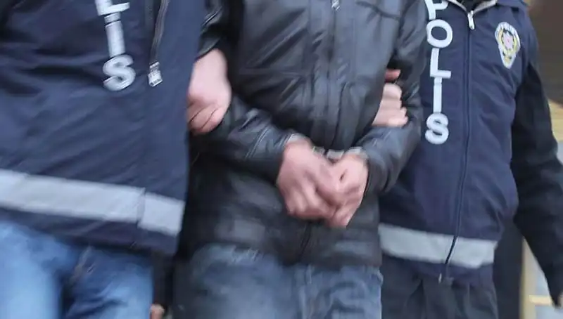 Konya'da Dev Dolandırıcılık Çetesine Şok Baskın: 13 Gözaltı!