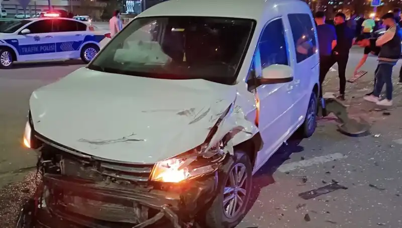 Batman'da Korkunç Kaza: 7 Yaralı, Araçlar Kullanılamaz Hale Geldi