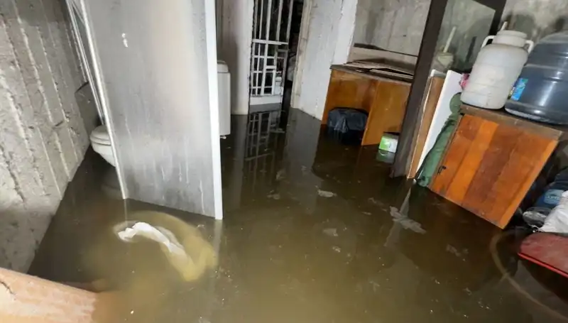 Avcılar'da Şiddetli Yağışlar Sonrası Su Baskını: Vatandaşlar Tedirgin