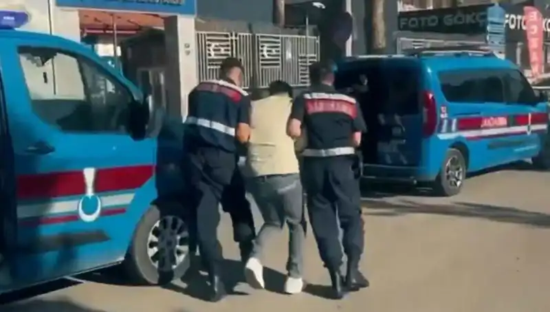 10 İlde Gerçekleştirilen Suç Operasyonunda 74 Kişi Gözaltına Alındı