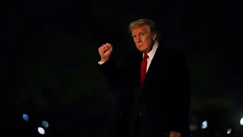 Ticaret Savaşının Gölgesinde Trump’a Destek Azalıyor: Nedenleri ve Etkileri