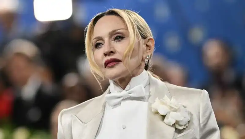 Madonna'nın Yeni Diyeti: Kanserle Mücadelede Etkili Mi, Yoksa Sadece Bir Efsane Mi?