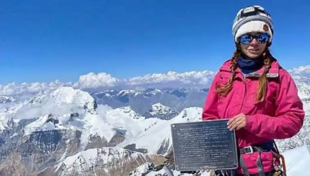 Kırık Bacakla 7 Bin Metrede Kaybolan Dağcı için Kurtarma Çalışmaları Devam Ediyor