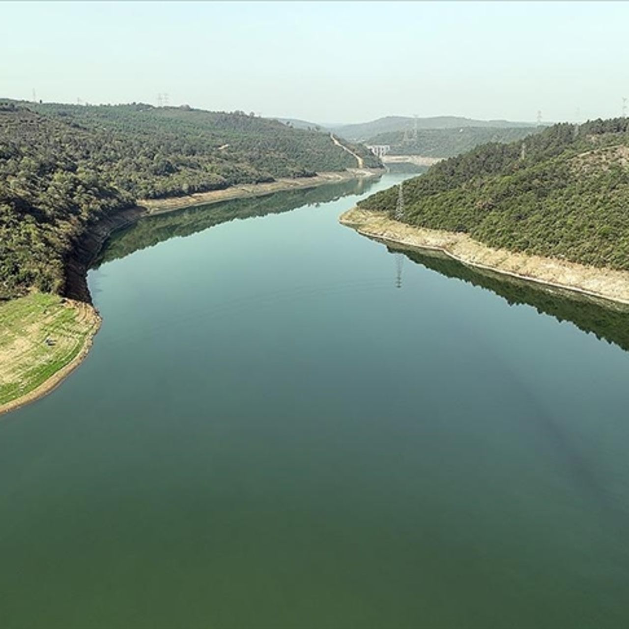 İstanbul Barajlarında Su Seviyeleri Kritik Eşiğe İndi: Kuraklık Alarmı