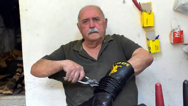 Tireli Hasan Usta: 64 Yılın Tecrübesiyle Eşsiz Bir Sanatçının Hikayesi