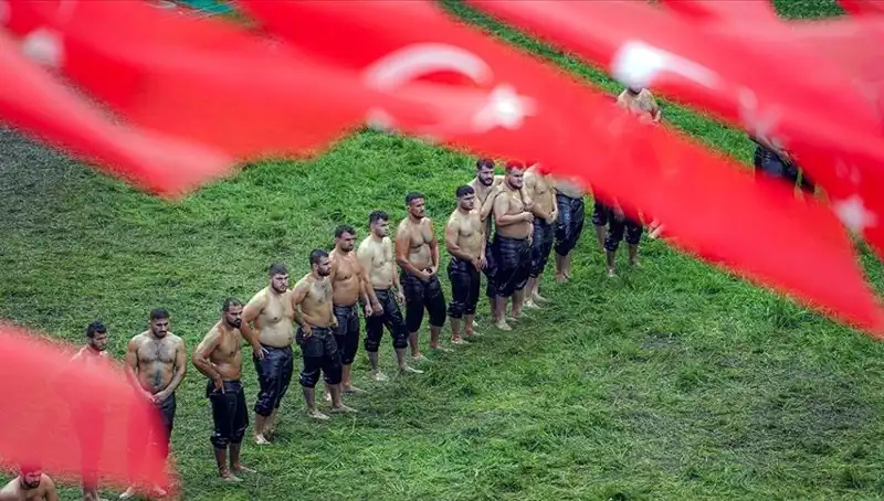 Tarihi Kırkpınar Yağlı Güreşleri Başlıyor: 40 Başpehlivan ve 826 Sporcu