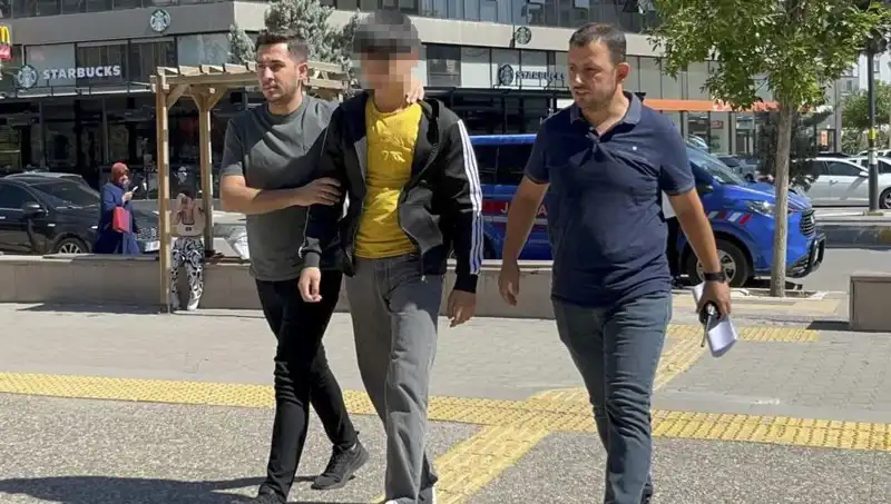 Tartışma Kanlı Bitti: Kardeş Kardeşi Bıçakladı