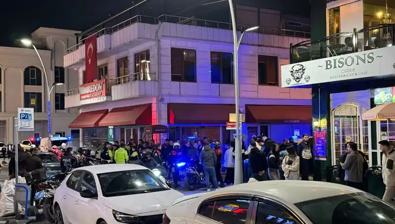 Korkunç Olay: Havaya Ateş Açan Şahıs, Kafe Sahibine Bıçakla Saldırdı