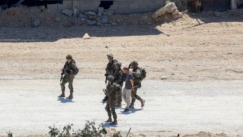 İsrail Ordusu, Gazze'ye Giden Ambulansların Geçişine Engel Oldu