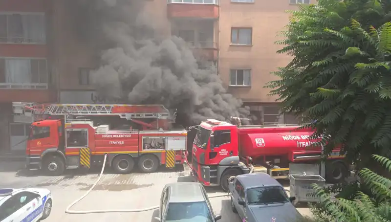 Niğde'de Beyaz Eşya Deposunda Korkutan Yangın: Sebebi ve Sonrası Ne Oldu?