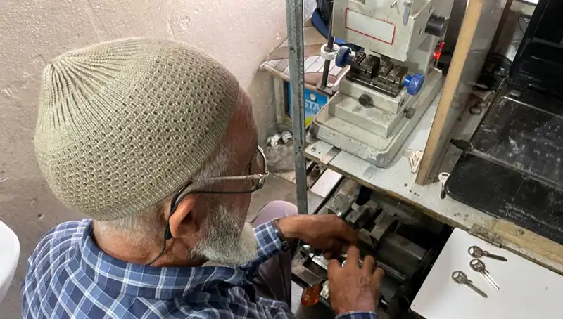 28 Yılın Hikayesi: 4 Metrekarelik Dükkanın Sırları