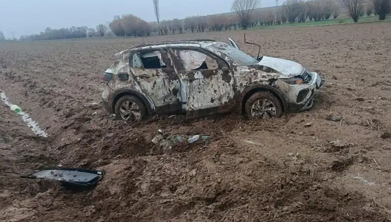 Şarampole Devrilen Otomobilde Korkutan Kaza: İki Yaralı
