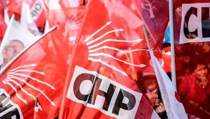 CHP'nin Üç İlçe Kongresi İptal Edildi: Siyasi Gelecek Ne Olacak?