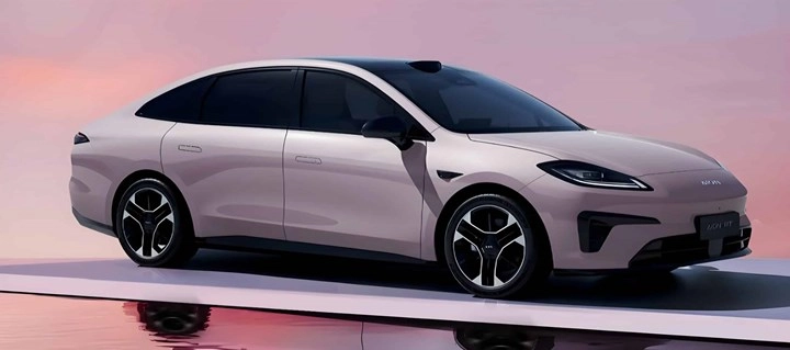 GAC Aion, Elektrikli Sedan Modeli RT'nin İlk Görüntülerini Paylaştı